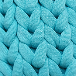 Close-up of Teal Mesh Yarn